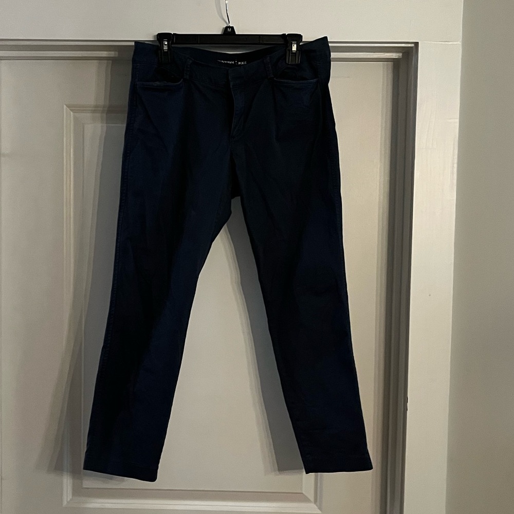 Old Navy capri length pixie pants